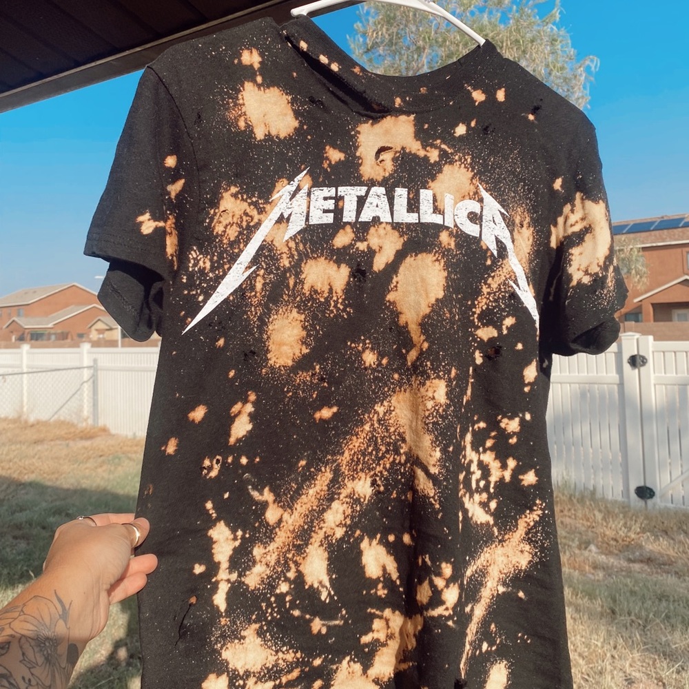 Distressed band tee